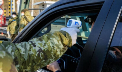 Александр Усс не исключил введения контроля на въезд и выезд транспорта из населённых пунктов